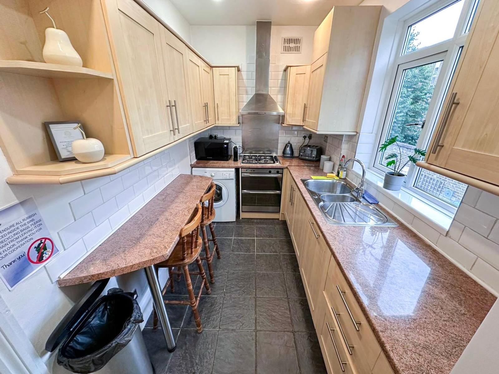 Lovely 3 Bedroom Maisonette With Private Roof Terrace In Hammersmith London Luaran gambar